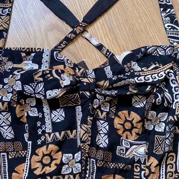 Disney Tops - 🌺🪝MOANA & Maui Disney crop tribal top NWT size XL